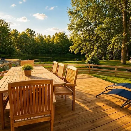 Le Tresor De L'etang - Veranda, Brasero & Relaxation Domek alpejski *